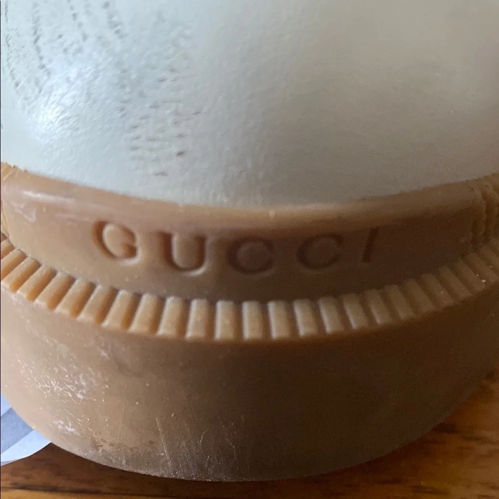 Gucci Women's Cream Ankle Boots with Logo Detail 35.5  is size . Made in Italy - Picture 2 of 13